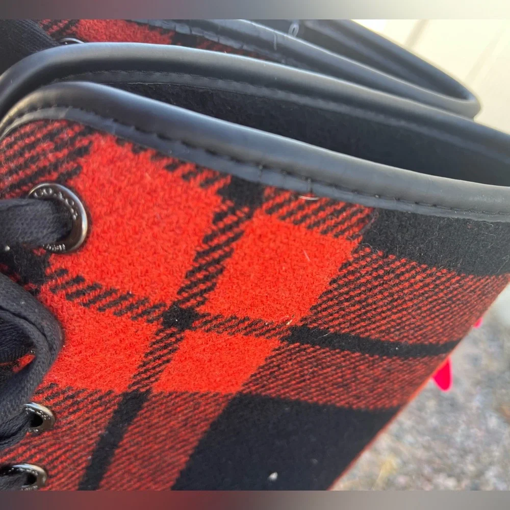 Coach stylish practical